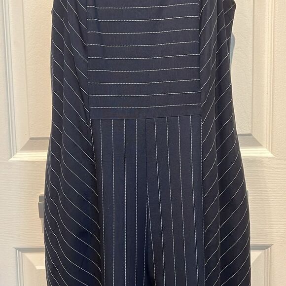 Banana Republic Navy with White Pinstripes Wide Leg Ankle Length Jumpsuit Sz 8P - Picture 3 of 14